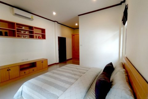 Casa de 3 dormitorios en Pattaya, Tailandia № 8891 - foto 16