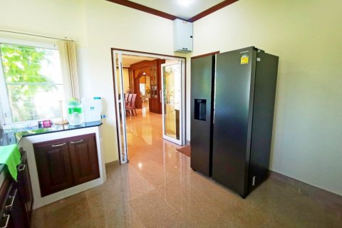 Casa de 5 dormitorios en Bang Lamung, Tailandia № 8976 - foto 18