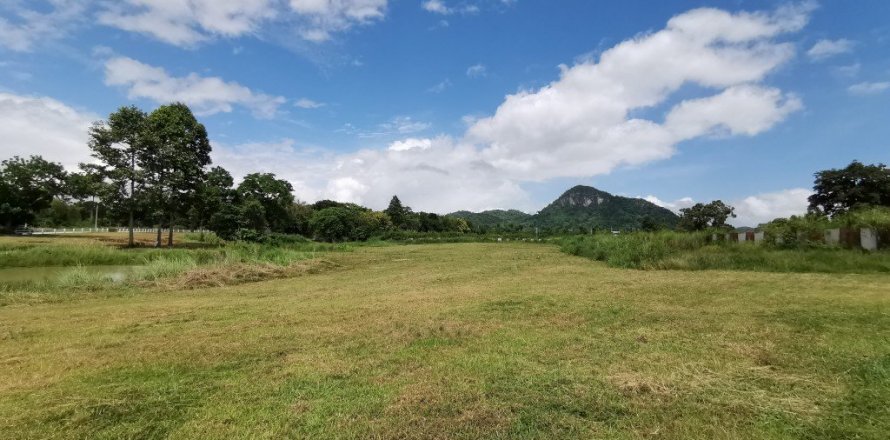 Terreno en Pattaya, Tailandia № 9085