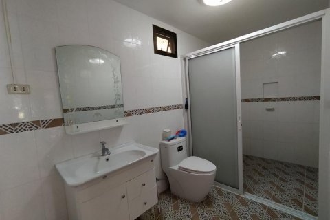 Local comercial en Bang Sare, Tailandia № 8236 - foto 5