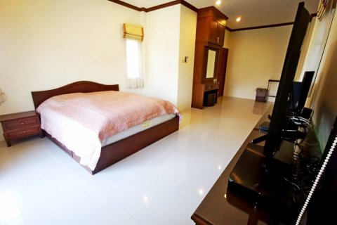 Casa de 5 dormitorios en Bang Lamung, Tailandia № 8976 - foto 29