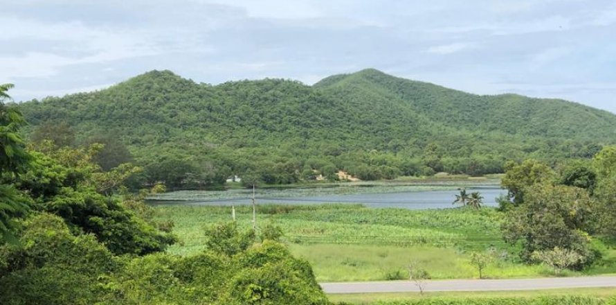 Terreno en Bang Sare, Tailandia № 8246