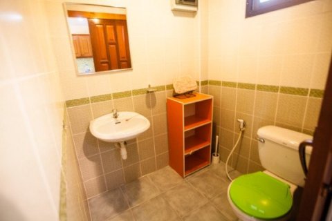 Local comercial en Pattaya, Tailandia № 8759 - foto 12