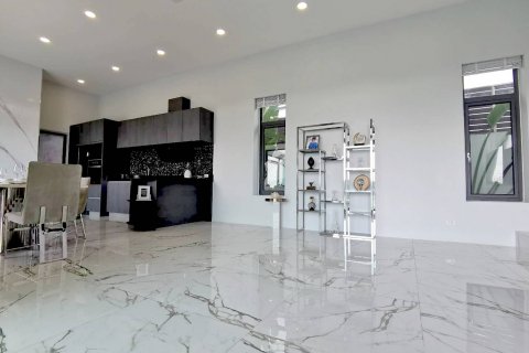 Casa de 3 dormitorios en Pattaya, Tailandia № 9153 - foto 9