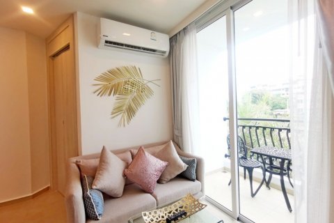 Condominio de 2 dormitorios en Pattaya, Tailandia № 9975 - foto 4