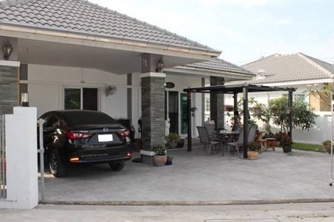Casa de 3 dormitorios en Pattaya, Tailandia № 8941