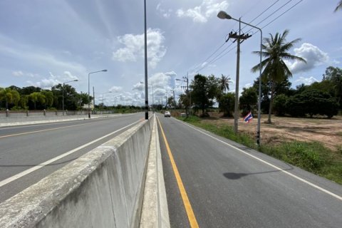Terreno en Bang Lamung, Tailandia № 8372 - foto 2
