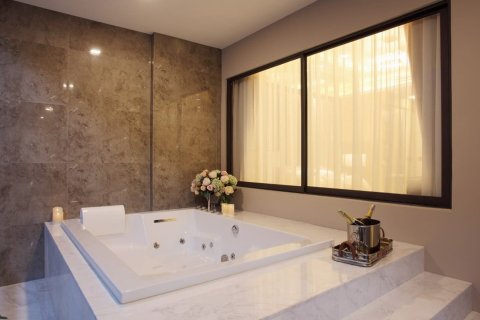 Sobre plano ELYSIUM RESIDENCES en Pattaya, Tailandia № 9946 - foto 2