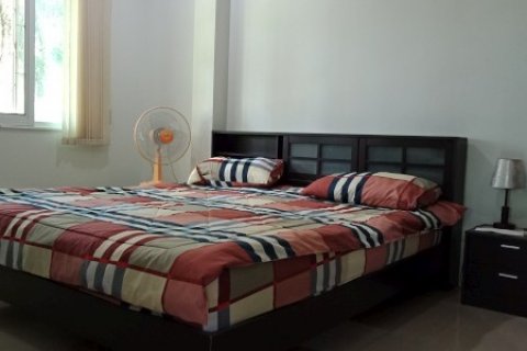 Casa de 4 dormitorios en Bang Lamung, Tailandia № 8357 - foto 20