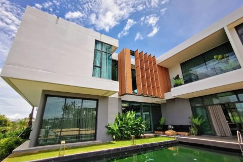 Casa de 4 dormitorios en Pattaya, Tailandia № 8346 - foto 3