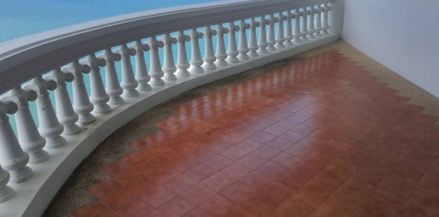 Condominio de 3 dormitorios en Pattaya, Tailandia № 8642