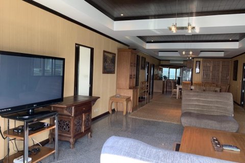 Condominio de 3 dormitorios en Pattaya, Tailandia № 8217 - foto 3