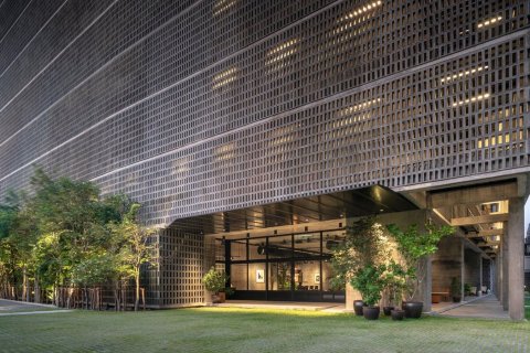 Sobre plano WINDSHELL NARADHIWAS en Bangkok, Tailandia № 10017 - foto 13