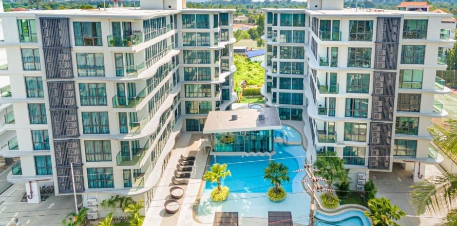 Condominio de 2 dormitorios en Bang Sare, Tailandia № 10799