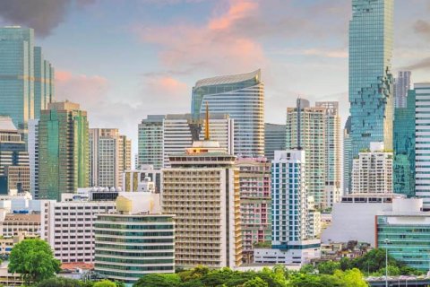 Owners are fighting in court against the demolition of a building in the center of Bangkok