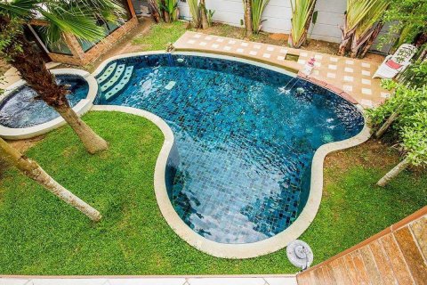 Casa de 7 dormitorios en Pattaya, Tailandia № 10802 - foto 4