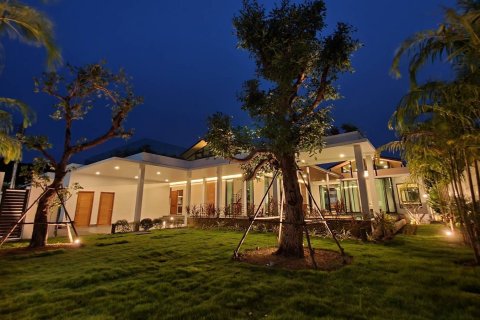 Sobre plano Baan Varij en Phuket, Tailandia № 15735