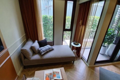 Sobre plano CHAPTER CHULA-SAMYAN en Bangkok, Tailandia № 10920 - foto 4