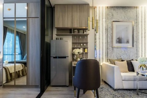 Sobre plano KNIGHTSBRIDGE SUKHUMVIT THEPHARAK en Bangkok, Tailandia № 11020 - foto 3