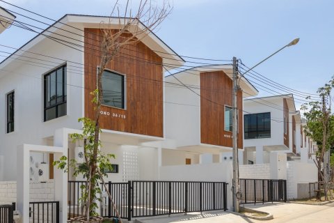 Sobre plano Mono Loft House Koh Kaew en Phuket, Tailandia № 18352 - foto 4