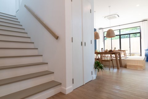 Sobre plano Mono Loft House Koh Kaew en Phuket, Tailandia № 18352 - foto 7