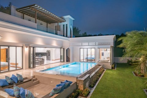 Sobre plano The Menara Hill Luxury Villas en Phuket, Tailandia № 18587 - foto 6