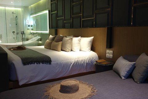 Sobre plano WYNDHAM GRAND NAI HARN en Phuket, Tailandia № 18773 - foto 7