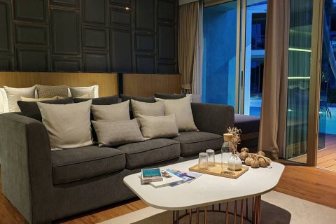 Sobre plano WYNDHAM GRAND NAI HARN en Phuket, Tailandia № 18773 - foto 10