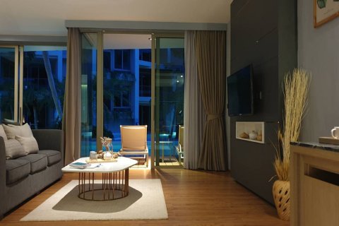 Sobre plano WYNDHAM GRAND NAI HARN en Phuket, Tailandia № 18773 - foto 11