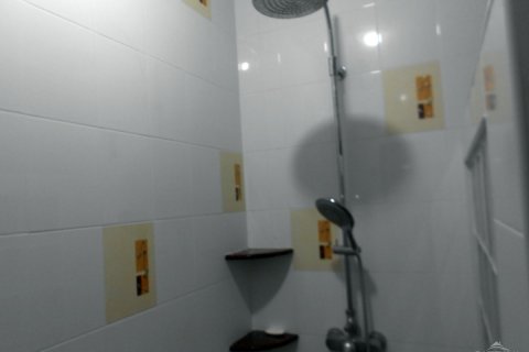 Condominio de 2 dormitorios en Pattaya, Tailandia № 23982 - foto 9