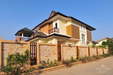 Casa de 4 dormitorios en Pattaya, Tailandia № 23099 - foto 9