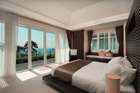 Casa de 5 dormitorios en Phuket, Tailandia № 22369 - foto 29
