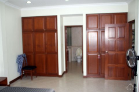 Casa de 3 dormitorios en Jomtien Beach, Pattaya, Tailandia № 23539 - foto 14