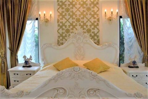 Casa de 3 dormitorios en Pattaya, Tailandia № 21805 - foto 4