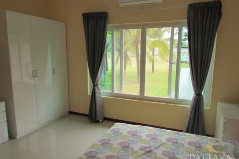 Casa de 3 dormitorios en Pattaya, Tailandia № 21254 - foto 22