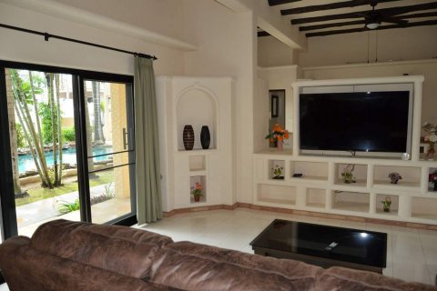 Condominio de 2 dormitorios en Pattaya, Tailandia № 22516 - foto 4