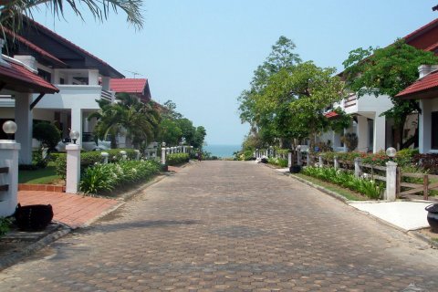 Casa de 3 dormitorios en Pattaya, Tailandia № 23006