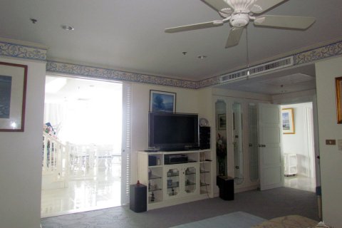 Condominio de 6 dormitorios en Pattaya, Tailandia № 20203 - foto 16