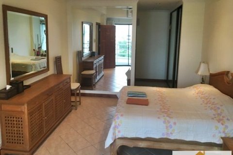 Condominio de 2 dormitorios en Jomtien Beach, Pattaya, Tailandia № 21043 - foto 10