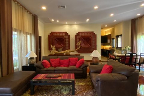 Casa de 2 dormitorios en Jomtien Beach, Pattaya, Tailandia № 22321 - foto 20