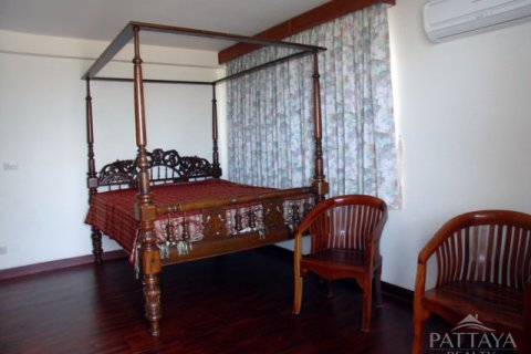 Casa de 4 dormitorios en Jomtien Beach, Pattaya, Tailandia № 22672 - foto 6