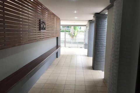 Casa de 5 dormitorios en Pattaya, Tailandia № 22129 - foto 19