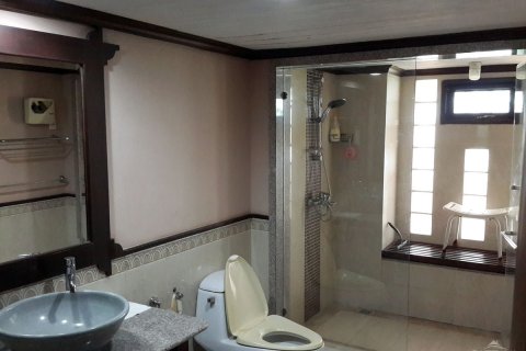 Condominio de 3 dormitorios en Jomtien Beach, Pattaya, Tailandia № 24299 - foto 6