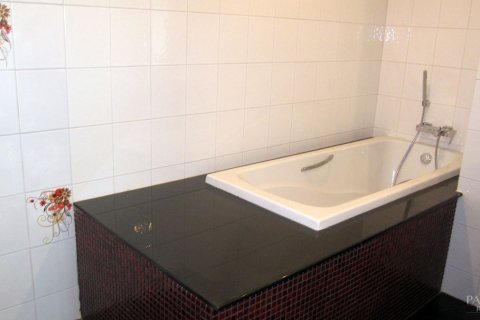 Casa de 5 dormitorios en Pattaya, Tailandia № 22946 - foto 7