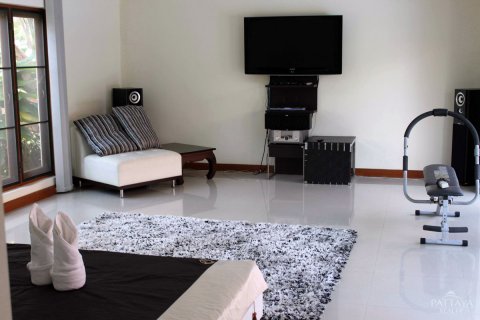 Casa de 5 dormitorios en Pattaya, Tailandia № 23426 - foto 4