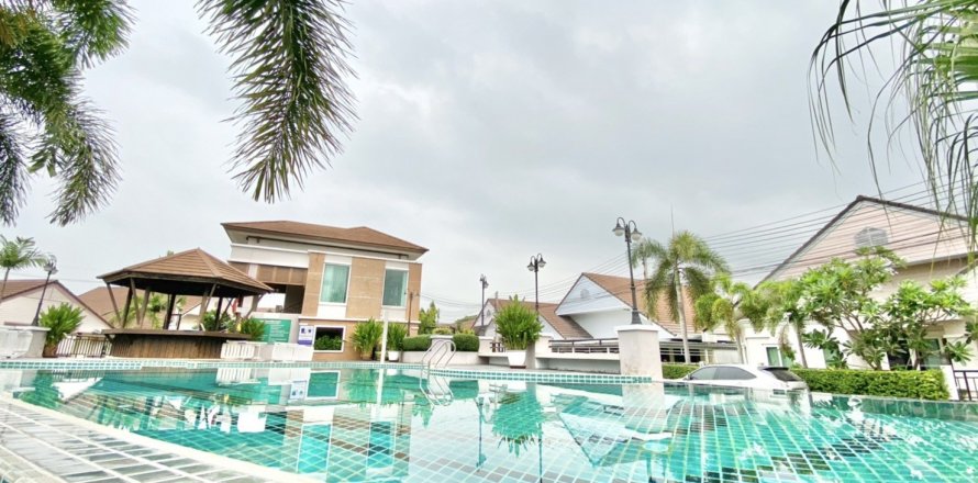 Casa de 3 dormitorios en Pattaya, Tailandia № 22362