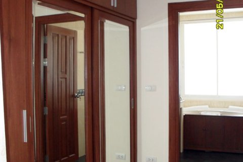 Condominio de 2 dormitorios en Pattaya, Tailandia № 23141 - foto 4