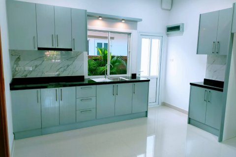 Casa de 3 dormitorios en Pattaya, Tailandia № 22433 - foto 8