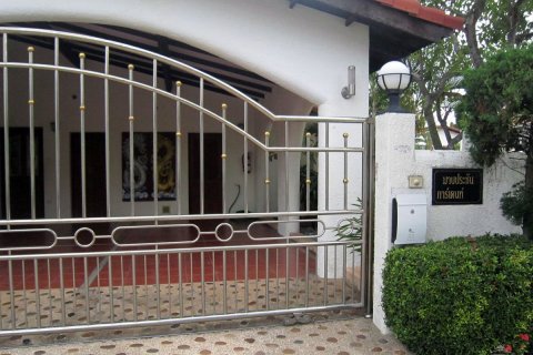 Casa de 5 dormitorios en Pattaya, Tailandia № 20286 - foto 2