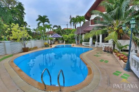 Casa de 4 dormitorios en Pattaya, Tailandia № 21374 - foto 4